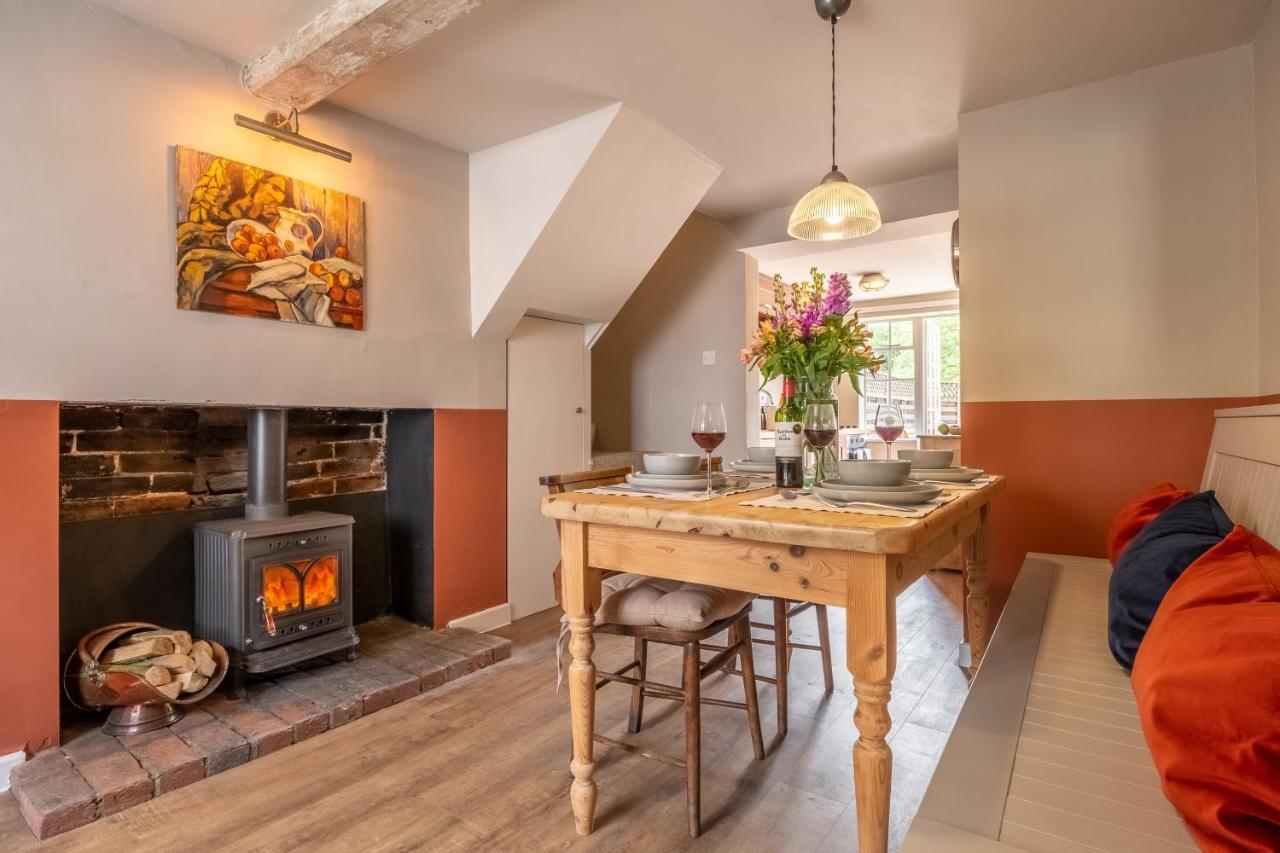 Heavenly 16Th Century Cottage In Pretty Rural Village - Swan'S Nest Boxford  Exterior photo