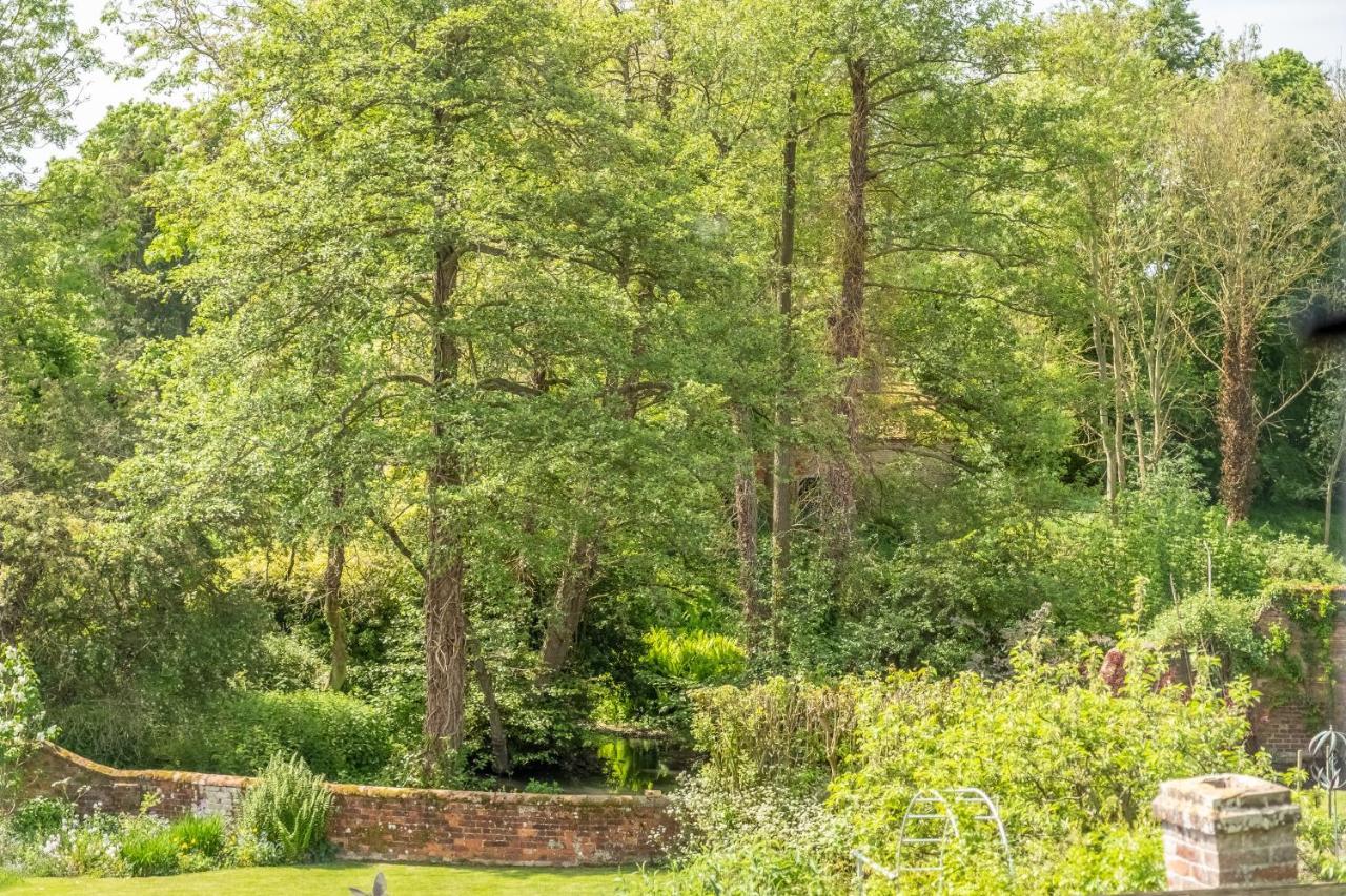 Heavenly 16Th Century Cottage In Pretty Rural Village - Swan'S Nest Boxford  Exterior photo